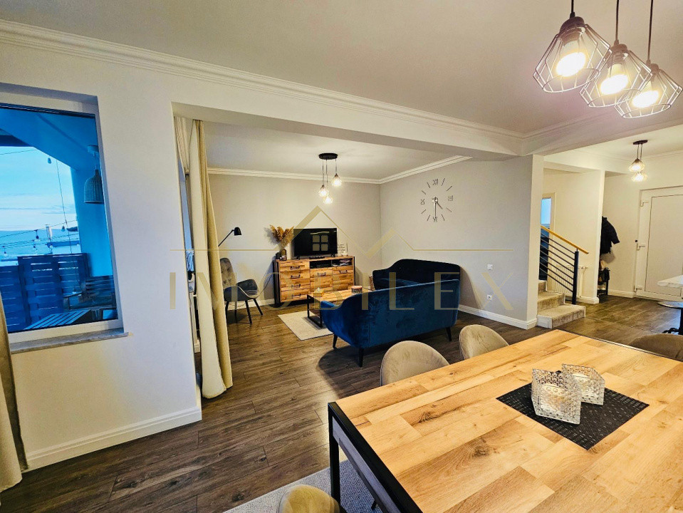 Casă tip duplex de închiriat 4 camere, moderna, zona cartier Iris