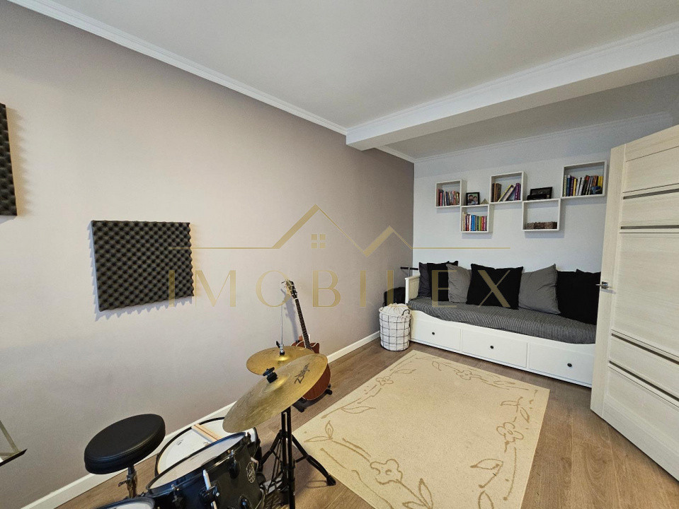 Casă tip duplex de închiriat 4 camere, moderna, zona cartier Iris