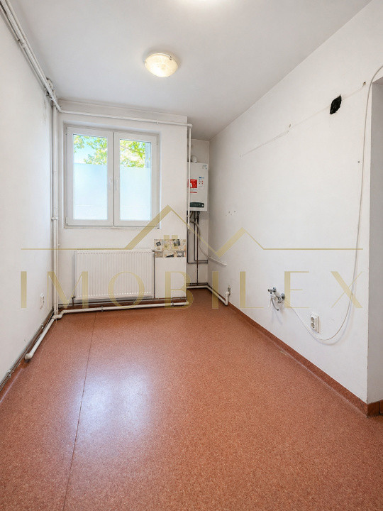 Spatiu comercial de inchiriat, vad stradal, zona Iulius Mall