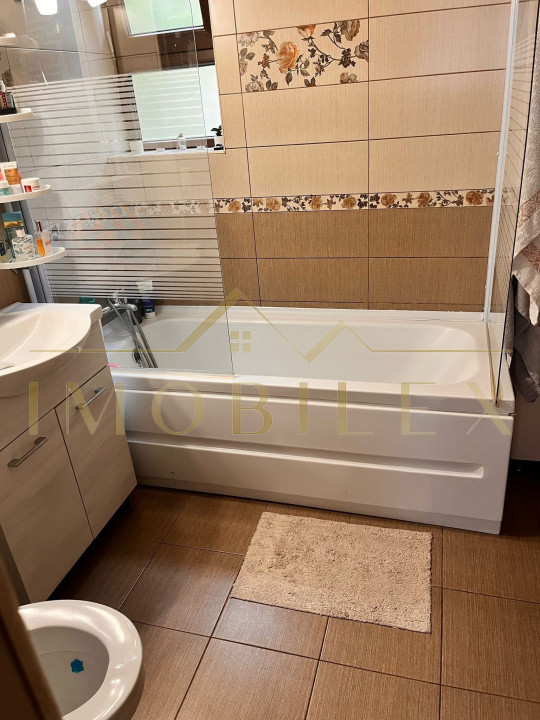Apartament 2 camere decomandate, parcare, zona Dambul Rotund/Coposu