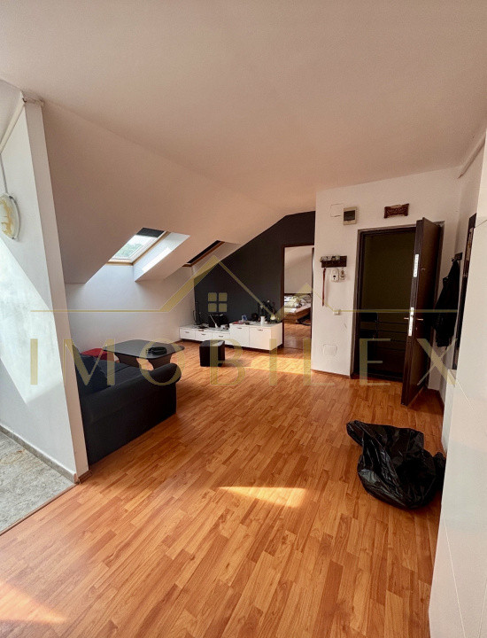Apartament spațios 2 camere, Florilor 