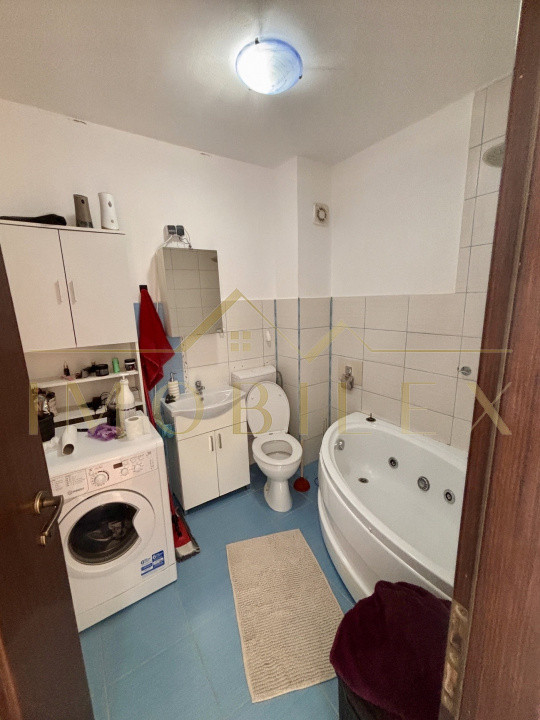 Apartament spațios 2 camere, Florilor 