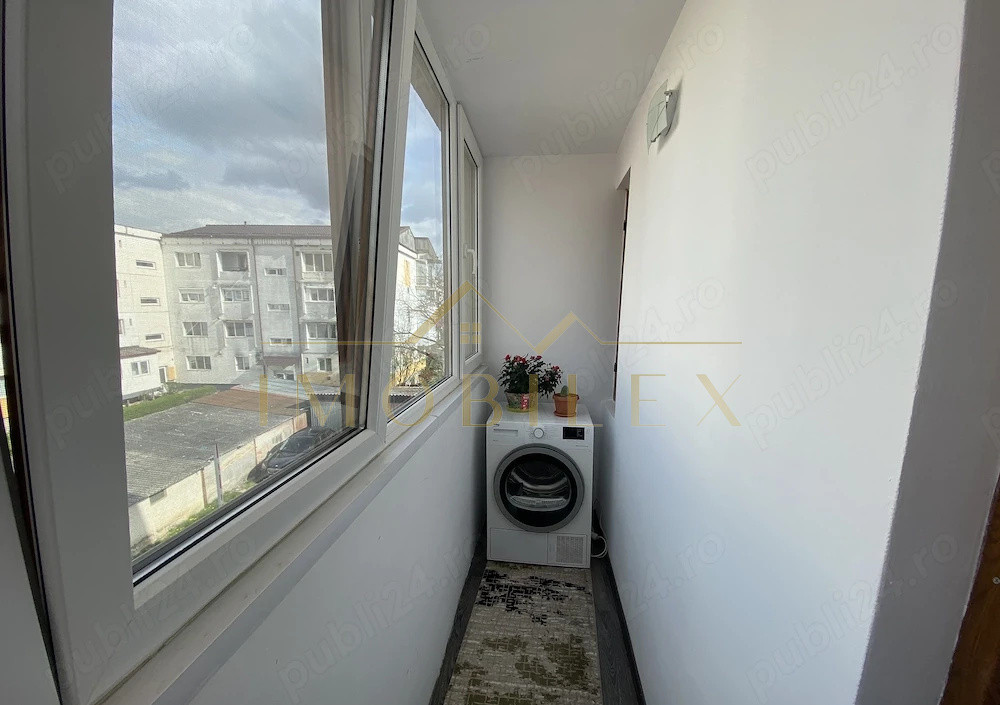Apartament cu 3 camere acces curte privata