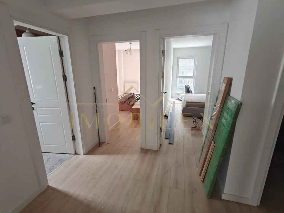 Apartament 3 camere, decomandat, terasă, zona Cetății