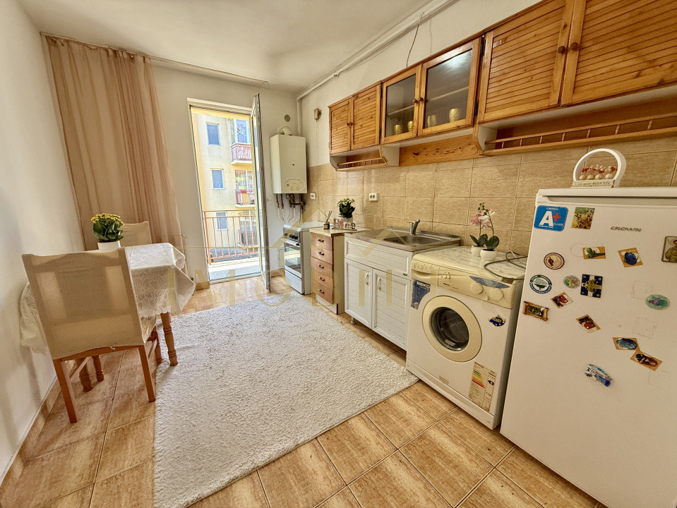 Apartament 1 cameră, decomandat, terasă, zona Eroilor/Porii