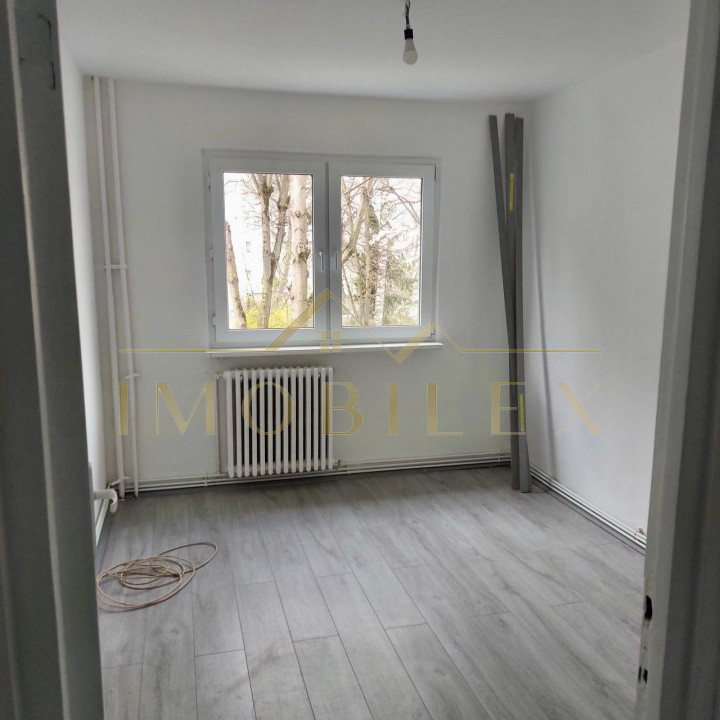 Apartament 2 camere decomandate, zona Manastur Cluj 
