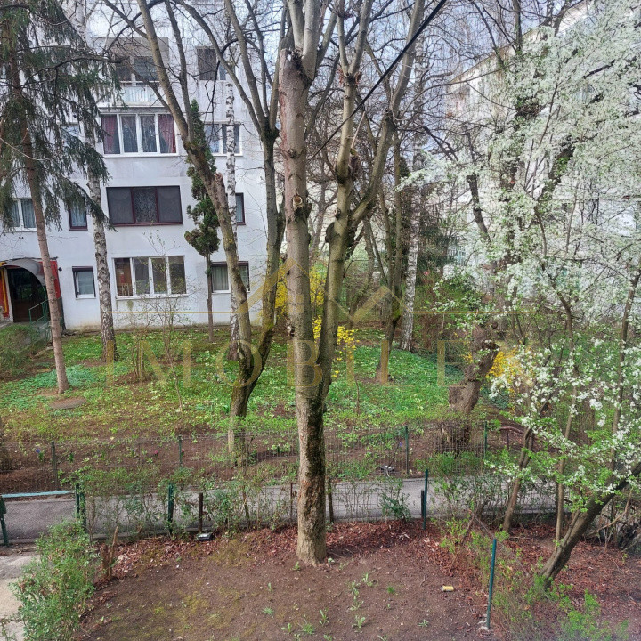 Apartament 2 camere decomandate, zona Manastur Cluj 