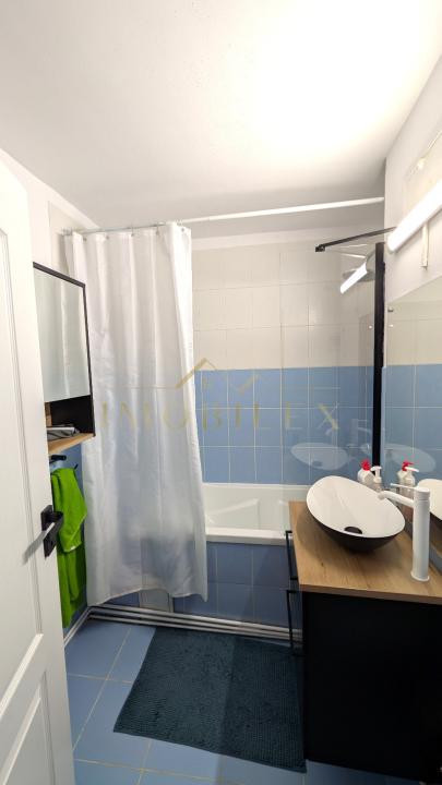 Apartament 4 camere, spațios 76mp, decomandat, zona Aurel Vlaicu