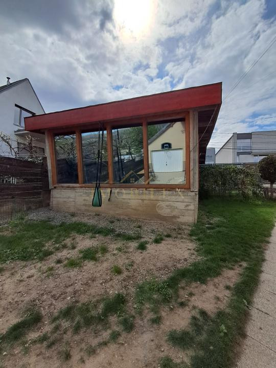 Casa individuala plus o construcție separată in Gruia