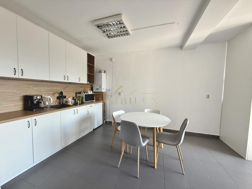 Spatiu de birouri, 110mp, 2 locuri parcare, zona Intre Lacuri/Iulius