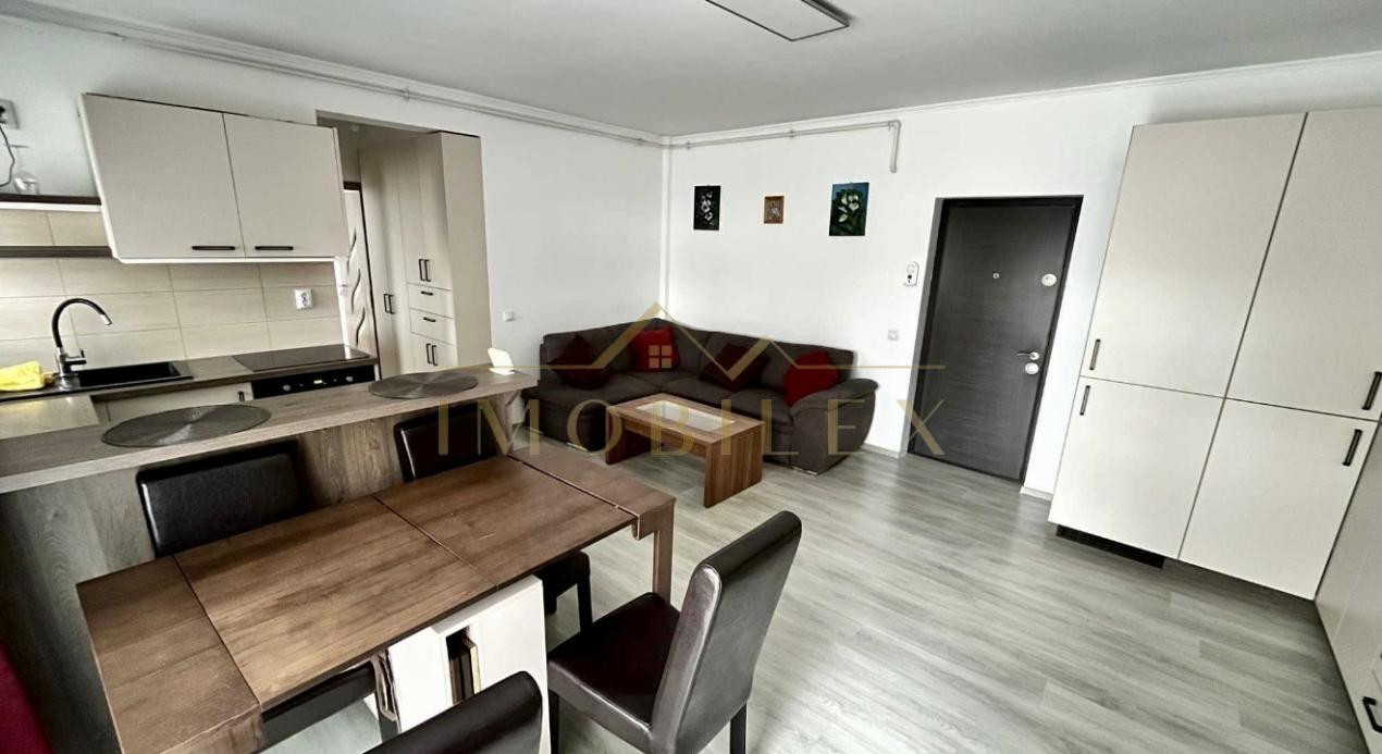 Apartament 2 camere, mobilat, zona Vivo 