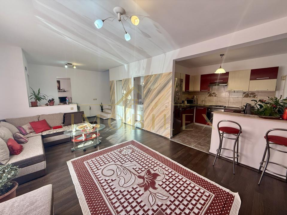 Casa tip duplex 4 camere de închiriat, grădină, zona Subcetate