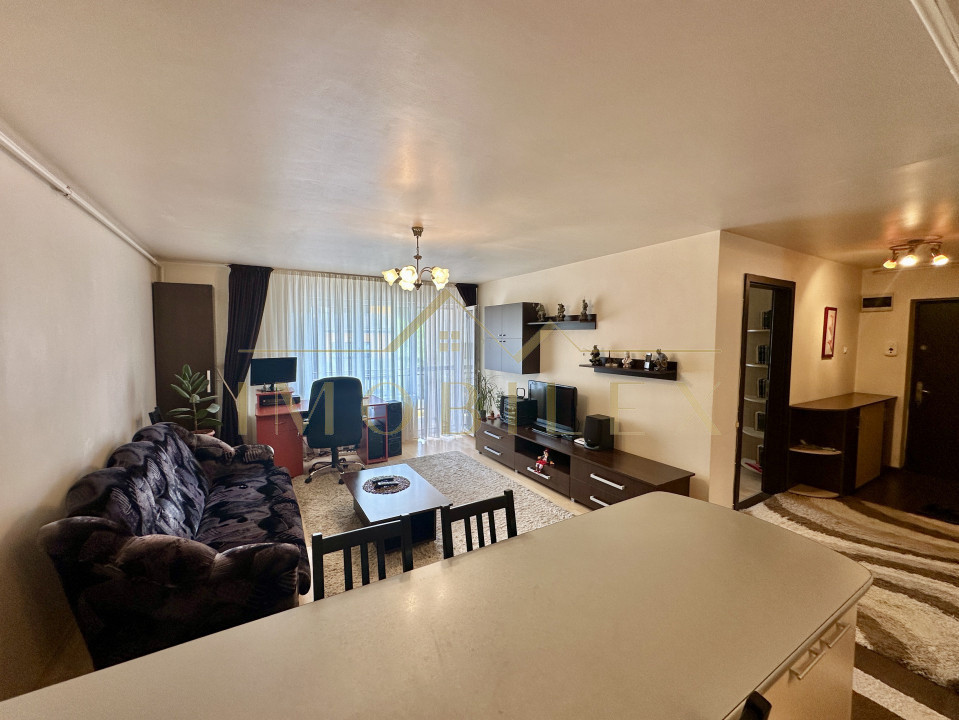 Apartament 3 camere, mobilat, zona Teilor 