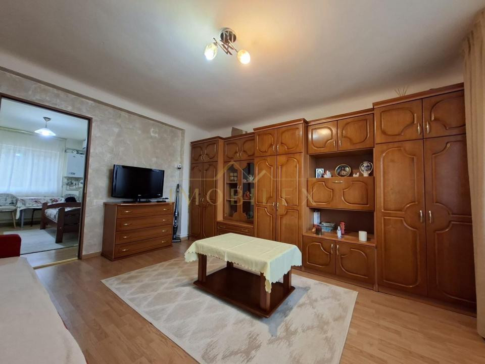 Apartament 1 cameră, decomandat, zona Iris