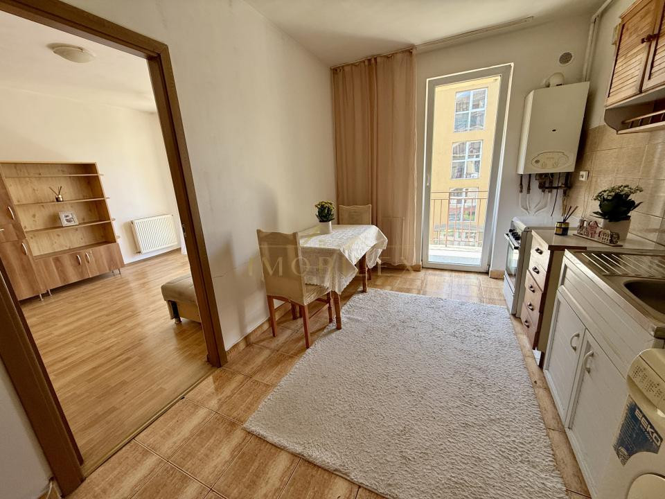 Apartament decomandat, terasă, zona Eroilor/Porii