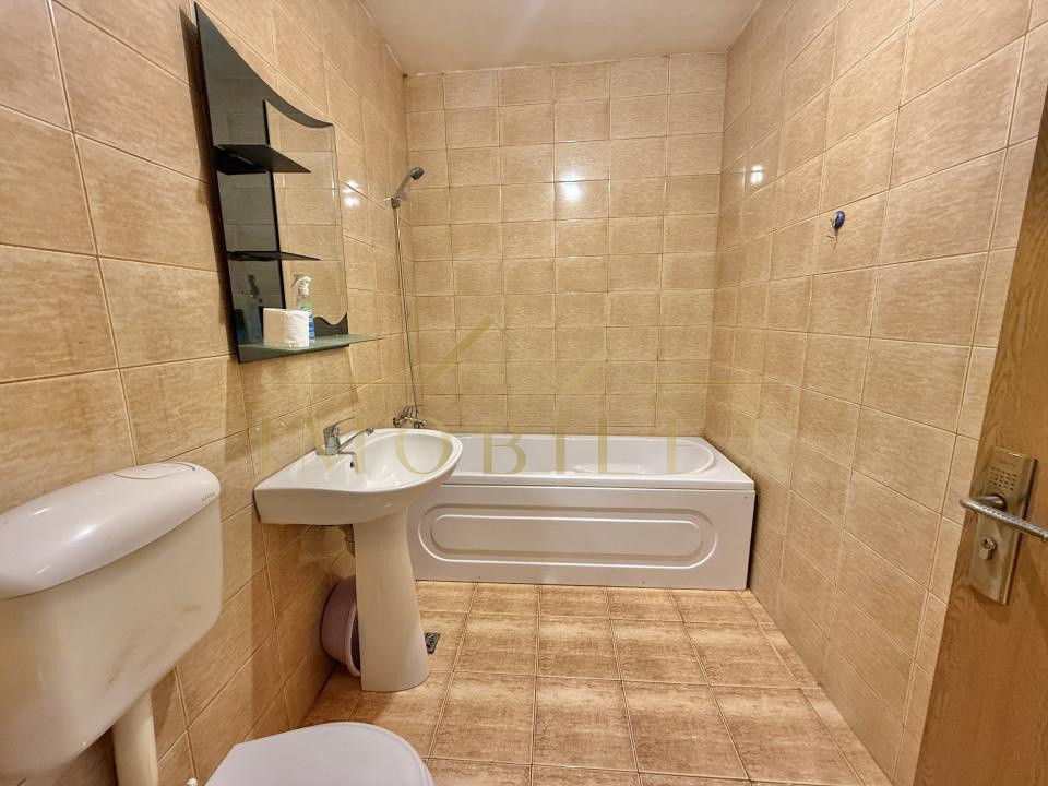 Apartament decomandat, terasă, zona Eroilor/Porii
