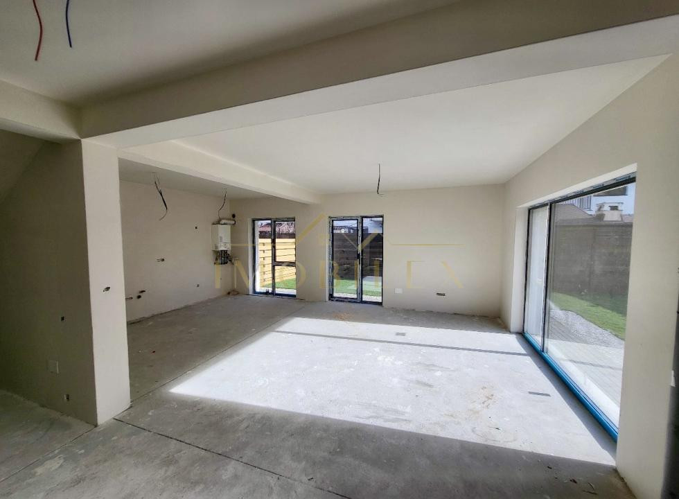 Casa tip duplex 120mp, 4 camere, 3 băi, zona Subcetate/Parc Poligon