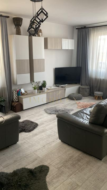 Casa tip duplex 120 mp, mobilat, zona Gilău 