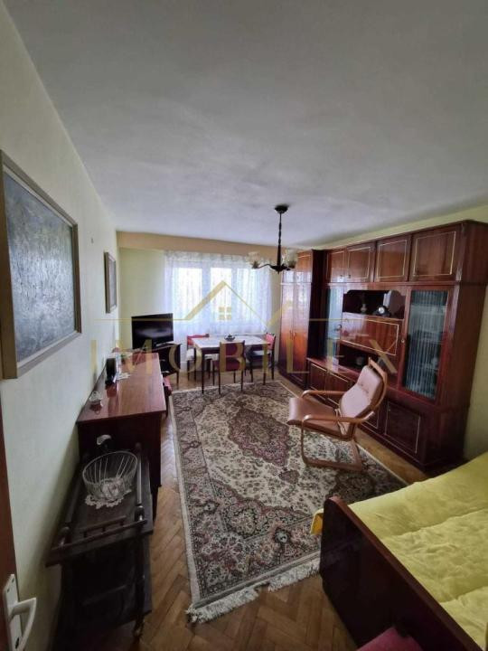 Apartament 3 camere, decomandat, zona Mănăștur