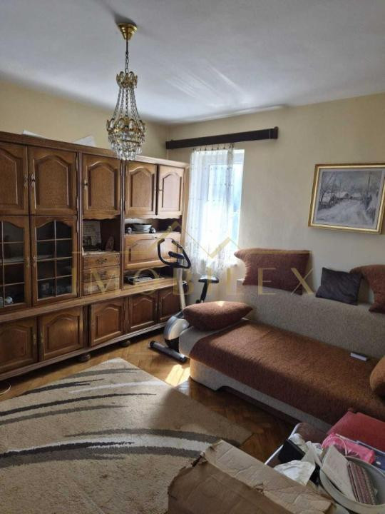 Apartament 3 camere, decomandat, zona Mănăștur