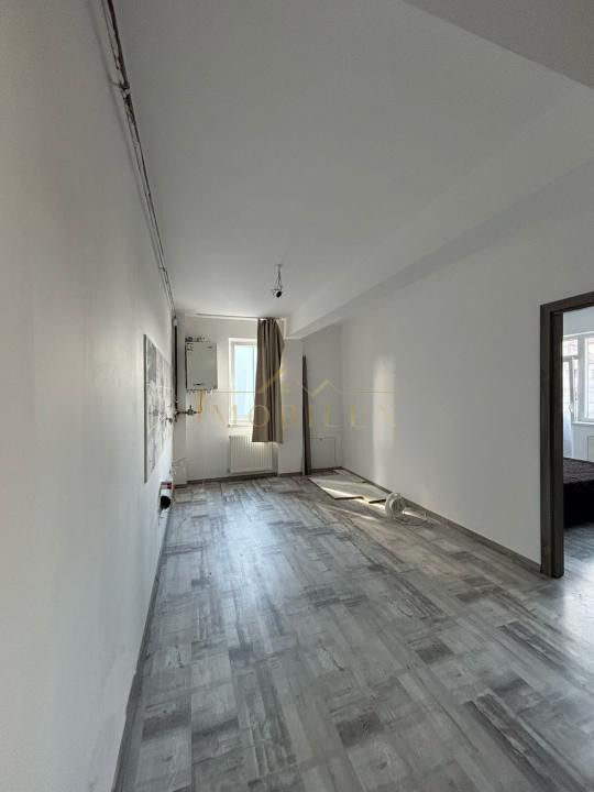 Apartament 2 camere, spațios, zona Terra