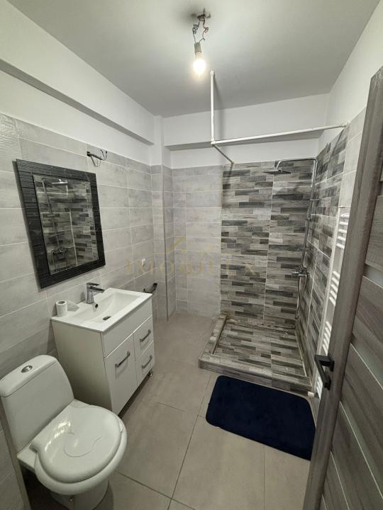 Apartament 2 camere, spațios, zona Terra