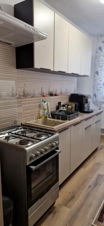 Apartament cu 3 camere zonă Horea /schimb cu casa 