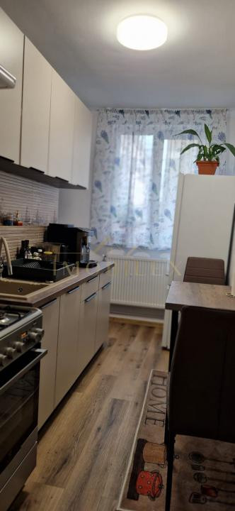 Apartament cu 3 camere zonă Horea /schimb cu casa 