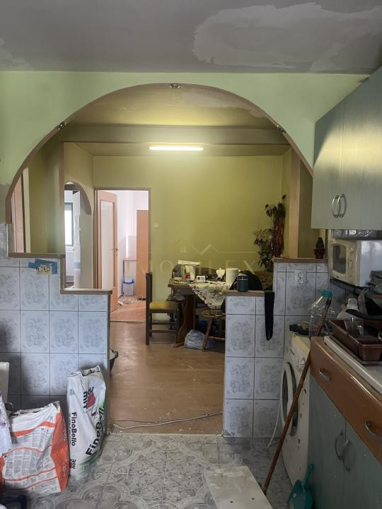 Apartament 3 camere în Gilău, zonă Centrală 