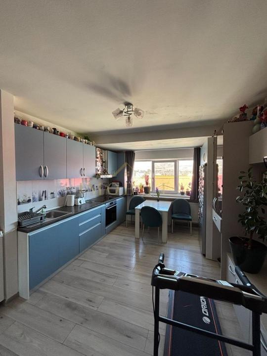 Apartament 2 camere, modern, zona Eroilor