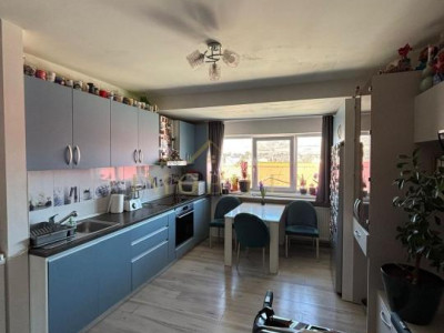 Apartament 2 camere, modern, zona Eroilor
