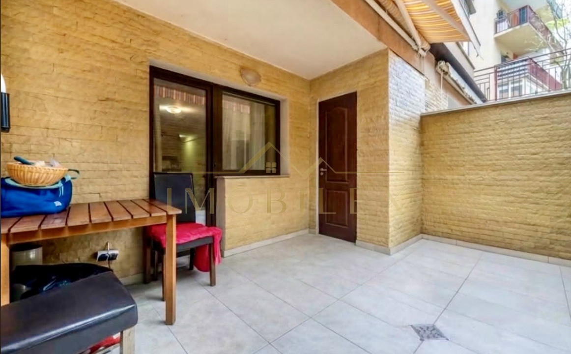 Apartament 2 camere, terasa, zona Vivo/Roata Sf Ioan