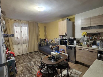 Apartament 2 camere, terasa, zona Vivo/Roata Sf Ioan