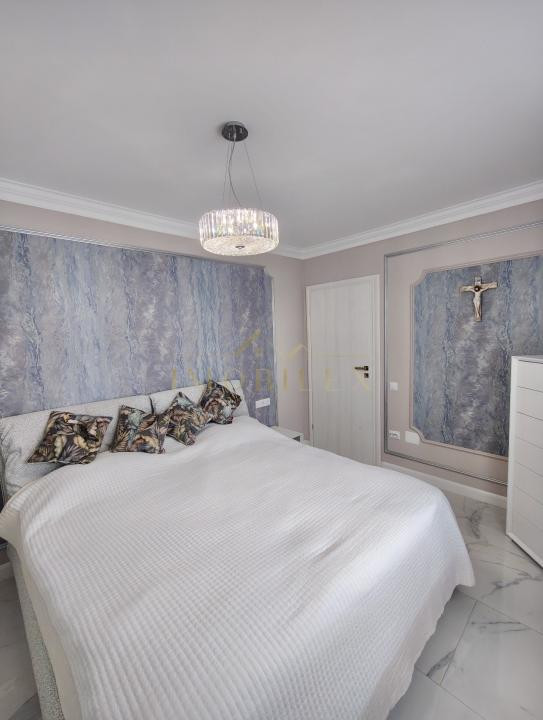 Apartament modern 3 camere , 71 mp, terasă, zona Vivo 