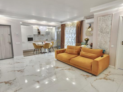 Apartament modern 3 camere , 71 mp, terasă, zona Vivo 