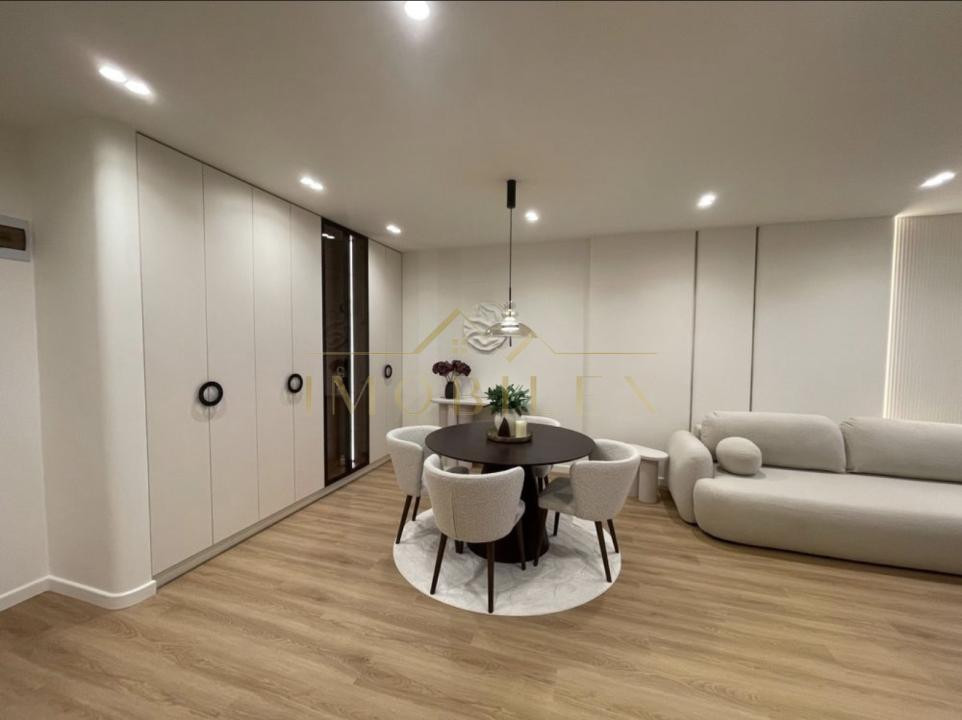 Apartament 2 camere, Lux, zona Vivo 