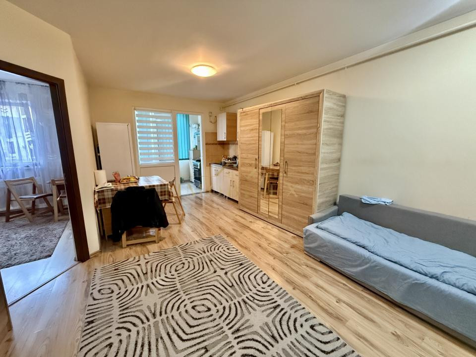 Apartament 2 camere, mobilat, zona Florilor 