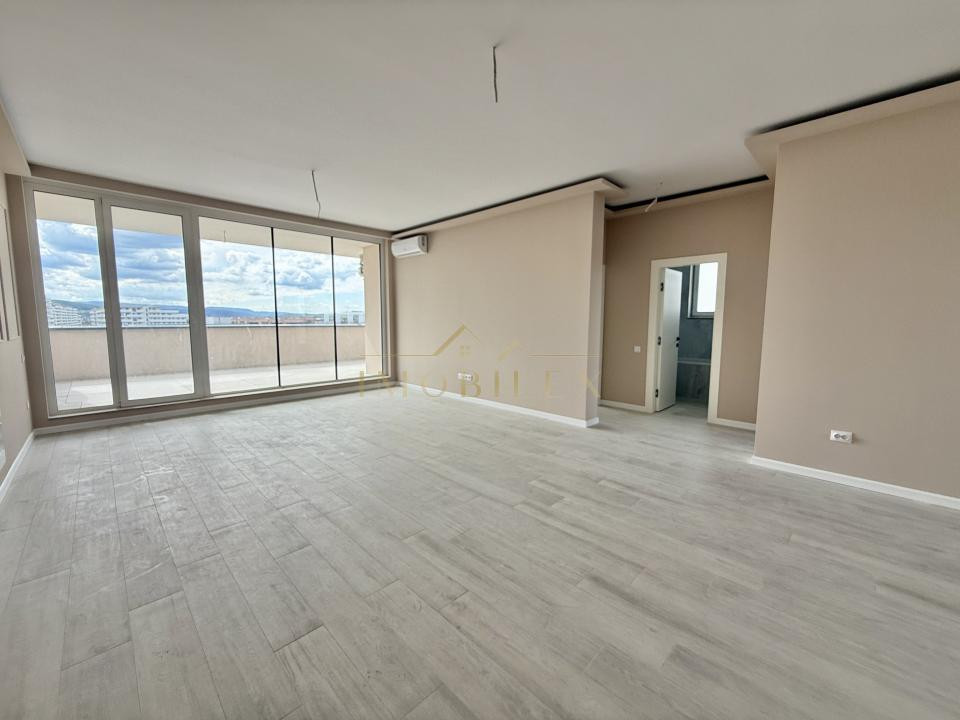 Penthouse 81 mp, FINISAT NOU, terasa 100mp, zona centrala Florești 