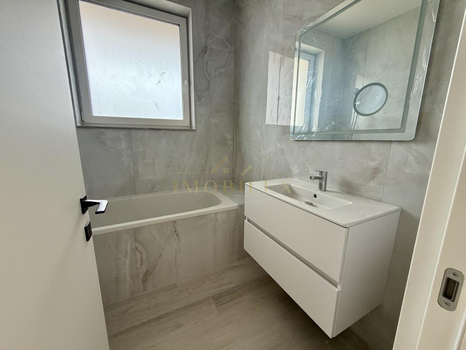 Penthouse 81 mp, FINISAT NOU, terasa 100mp, zona centrala Florești 