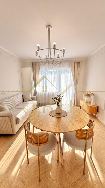 Apartament 3 camere, LUX, de închiriat, bloc nou, zona Urușagului 