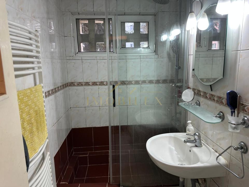 Apartament 3 camere, 65mp, decomandat, zona Gheorgheni