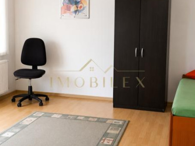 Apartament decomandat, etaj1, zona Florilor/Cetatii 
