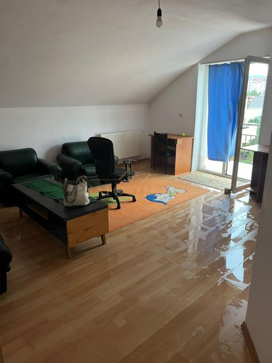 Apartament spatios 2 camere, zona Zorilor