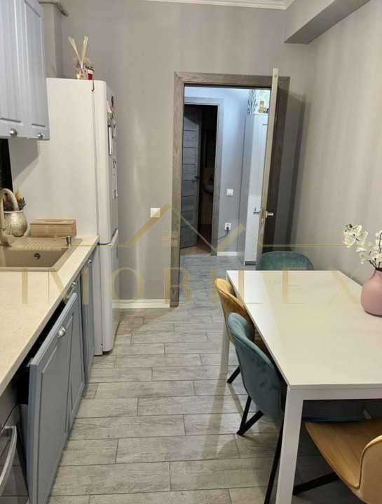 Apartament modern 2 camere decomandate, zona Florilor/Cetății
