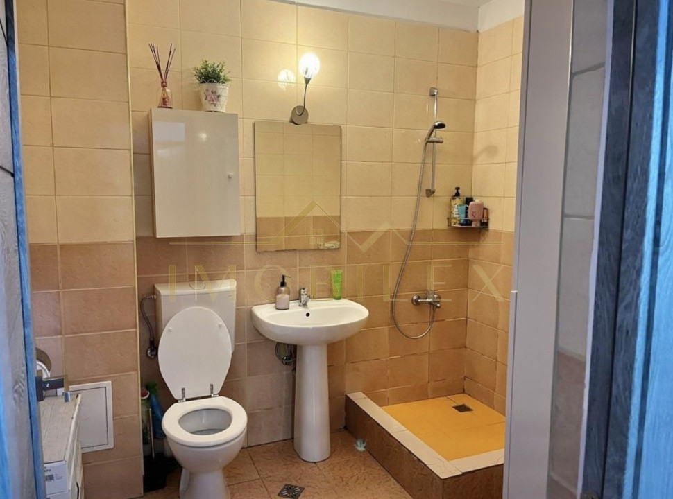 Apartament modern 2 camere decomandate, zona Florilor/Cetății