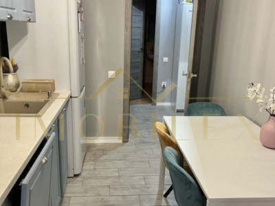 Apartament modern 2 camere decomandate, zona Florilor/Cetății