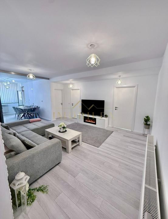 Apartament spațios 3 camere, modern, zona Sesul de Sus