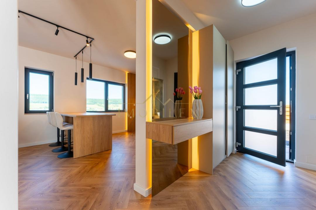 Duplex 4 camere, 120mp, mobilat LUX , zona Chinteni 