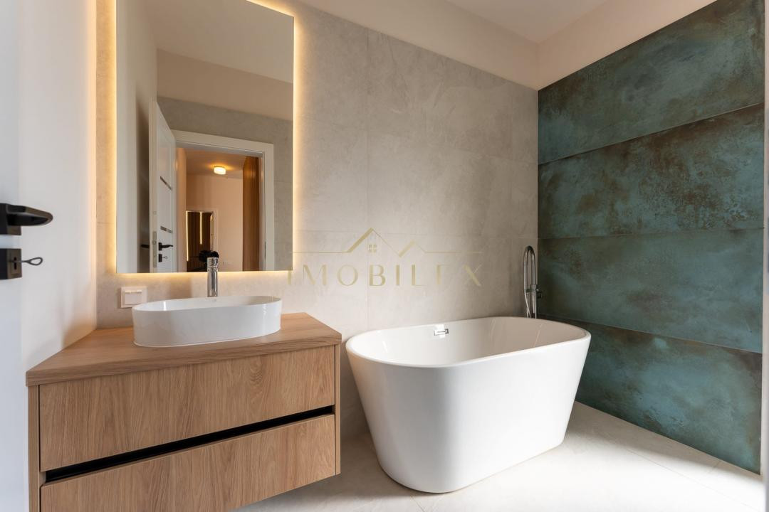 Duplex 4 camere, 120mp, mobilat LUX , zona Chinteni 