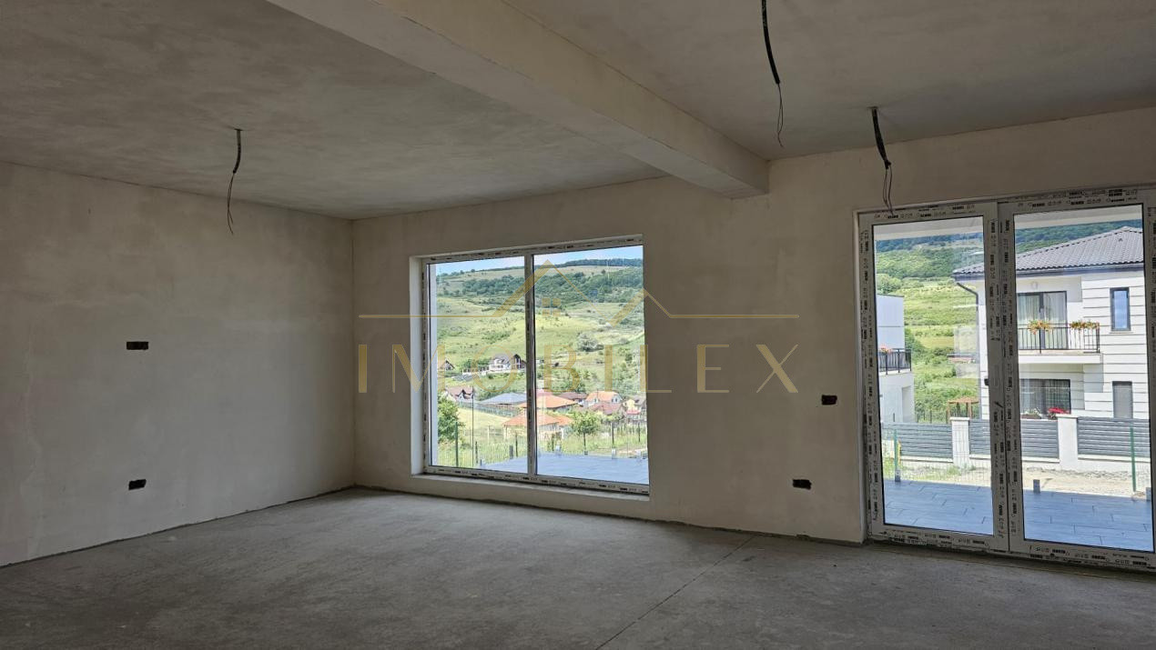 Casă individuală 120 mp, teren generos 710 mp, zonă exclusivistă lângă pădure.